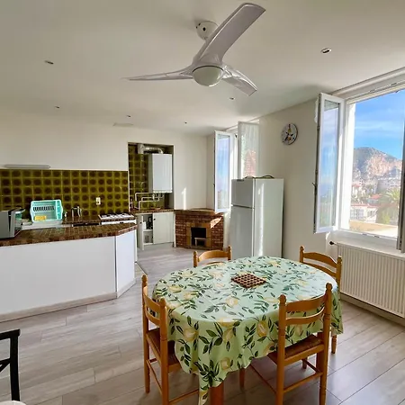 Magnifique 2p Dans Avec Vue Mer, Terrasse & Parking Prive